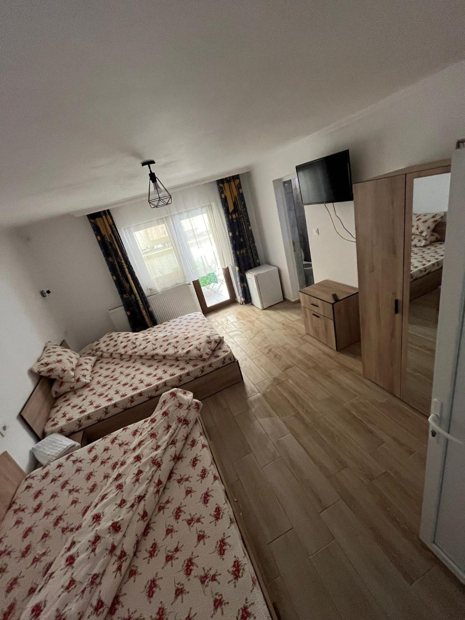 Hotel Casa Dina Băile Herculane Esterno foto